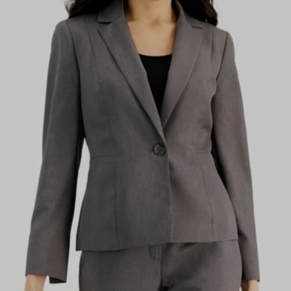 Le Suit Gray Blazer